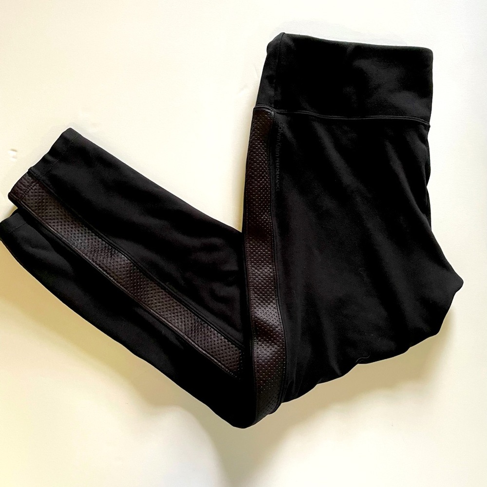 Calvin Klein Performance Capri leggings size XL